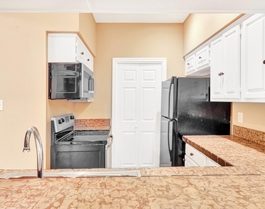 14400 Montfort Drive - Photo Thumbnail 12