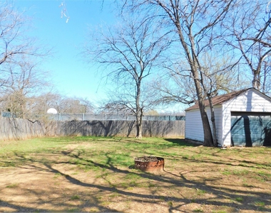 814 Anderson Street - Photo Thumbnail 16