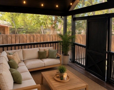 2628 Downing Avenue - Photo Thumbnail 3