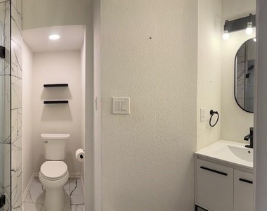 2628 Downing Avenue - Photo Thumbnail 23