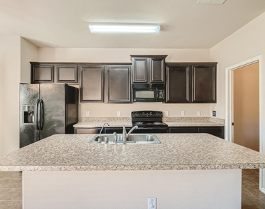 3500 Woodshire Avenue - Photo Thumbnail 8