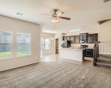 3500 Woodshire Avenue - Photo Thumbnail 5