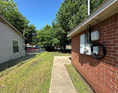 726 Elkhart Avenue - Photo Thumbnail 25