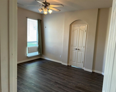 12608 Clarksburg Trail - Photo Thumbnail 2