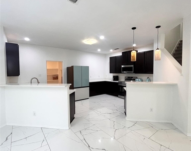2221 Juarez Drive - Photo Thumbnail 3