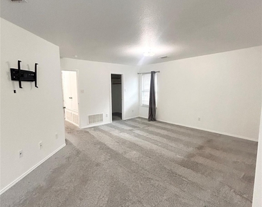 2221 Juarez Drive - Photo Thumbnail 10