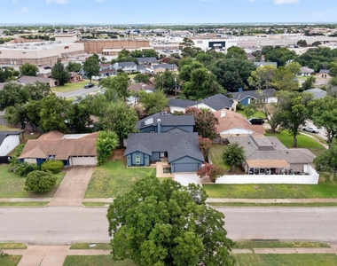 3508 Grande Bulevar - Photo Thumbnail 35