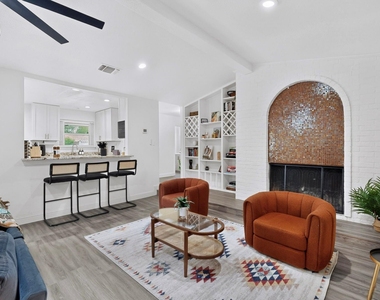 3508 Grande Bulevar - Photo Thumbnail 11
