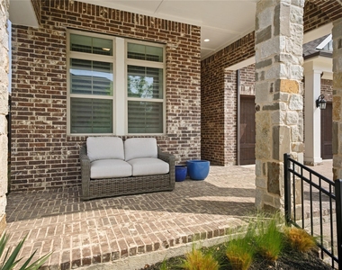 1407 Lone Eagle Way - Photo Thumbnail 1