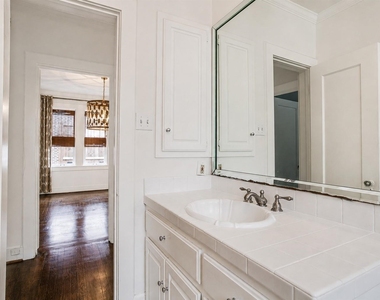 5911 Vanderbilt Avenue - Photo Thumbnail 12