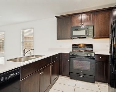 3420 Harper Street - Photo Thumbnail 6