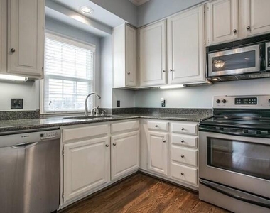 4419 Holland Avenue - Photo Thumbnail 6