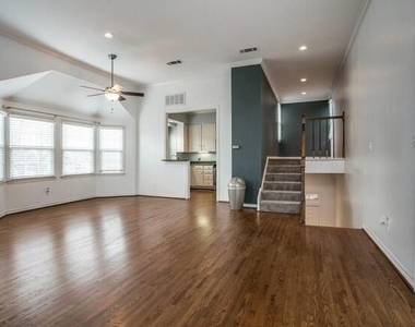 4419 Holland Avenue - Photo Thumbnail 8