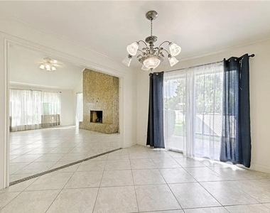 2601 Country Place - Photo Thumbnail 6