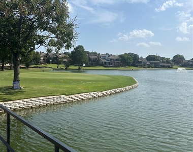 2601 Country Place - Photo Thumbnail 26