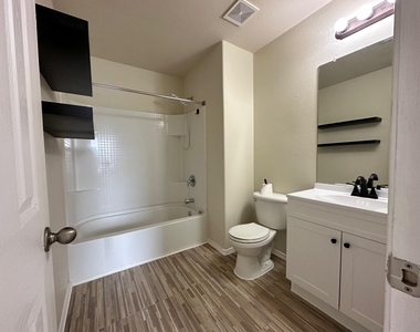 5733 Mirror Ridge Drive - Photo Thumbnail 13