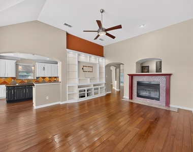 713 Mockingbird Court - Photo Thumbnail 11