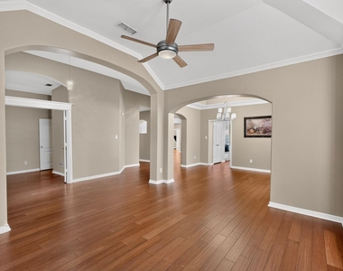 713 Mockingbird Court - Photo Thumbnail 6