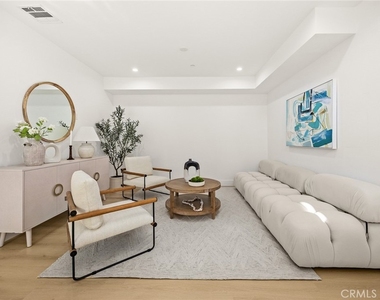 905 Sunset Blvd - Photo Thumbnail 3