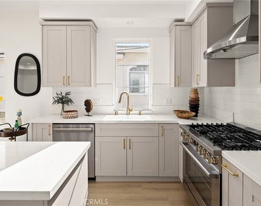 905 Sunset Blvd - Photo Thumbnail 11