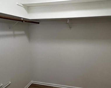 60 A Brentwood Avenue - Photo Thumbnail 8
