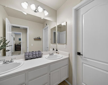 3889 Angeline Street - Photo Thumbnail 33