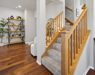 3889 Angeline Street - Photo Thumbnail 5