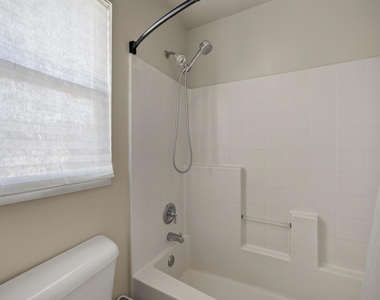 3889 Angeline Street - Photo Thumbnail 34