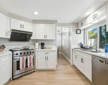 10227 Northridge - Photo Thumbnail 7