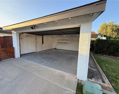 14839 Gandesa Road - Photo Thumbnail 35