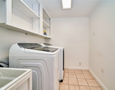 14839 Gandesa Road - Photo Thumbnail 28