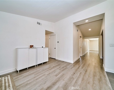 14839 Gandesa Road - Photo Thumbnail 8