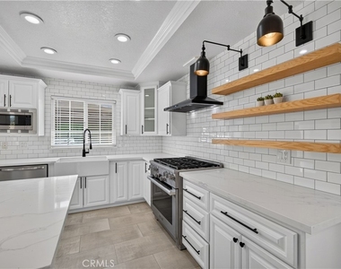 1836 Blazing Star Drive - Photo Thumbnail 14