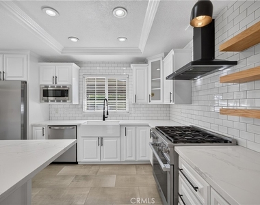 1836 Blazing Star Drive - Photo Thumbnail 13
