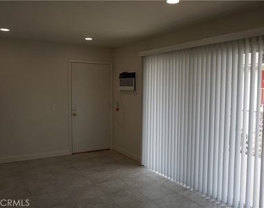7439 Napa Court - Photo Thumbnail 20
