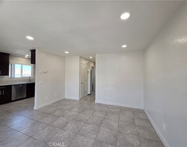 7439 Napa Court - Photo Thumbnail 11