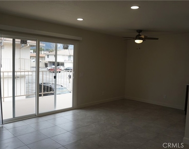 7439 Napa Court - Photo Thumbnail 12