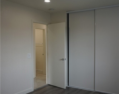 7439 Napa Court - Photo Thumbnail 43