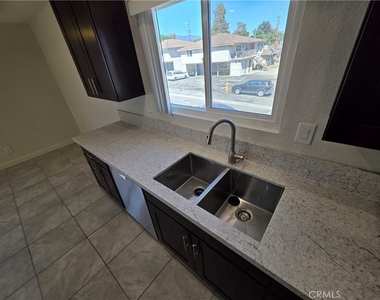 7439 Napa Court - Photo Thumbnail 26