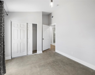 6652 Palm Avenue - Photo Thumbnail 8