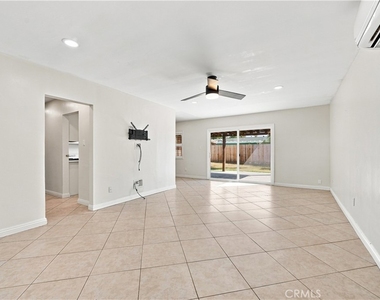 1354 S Maple - Photo Thumbnail 21