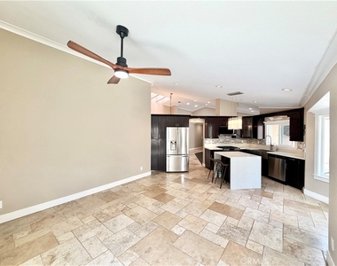 11938 Venetian Drive - Photo Thumbnail 8