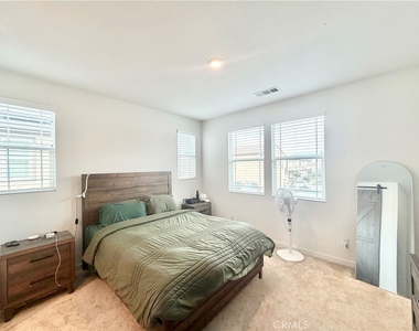 32730 Brunello Way - Photo Thumbnail 16