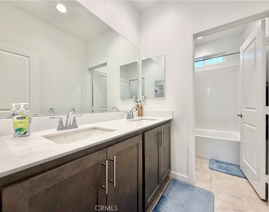 32730 Brunello Way - Photo Thumbnail 21