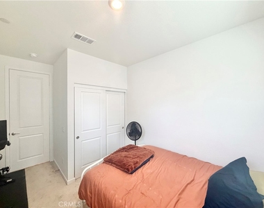 32730 Brunello Way - Photo Thumbnail 11
