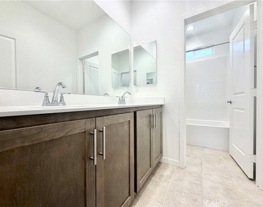 32730 Brunello Way - Photo Thumbnail 20