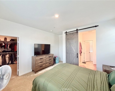 32730 Brunello Way - Photo Thumbnail 17