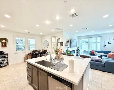 32730 Brunello Way - Photo Thumbnail 5