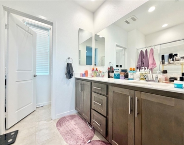 32730 Brunello Way - Photo Thumbnail 19