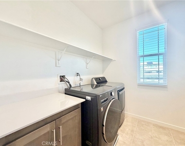 32730 Brunello Way - Photo Thumbnail 19